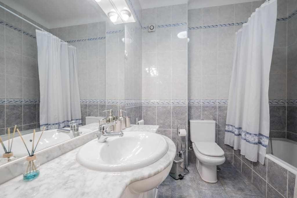 Apart Lisboa Confortavel 2 Quartos Com Terraco 奥迪韦拉什 外观 照片