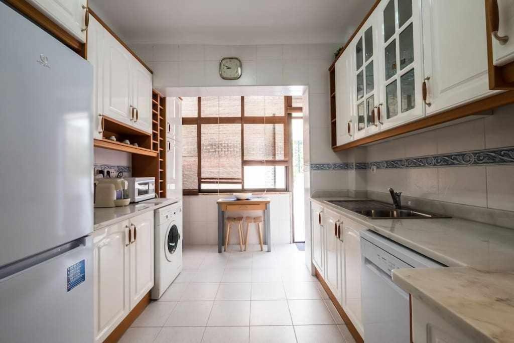 Apart Lisboa Confortavel 2 Quartos Com Terraco 奥迪韦拉什 外观 照片